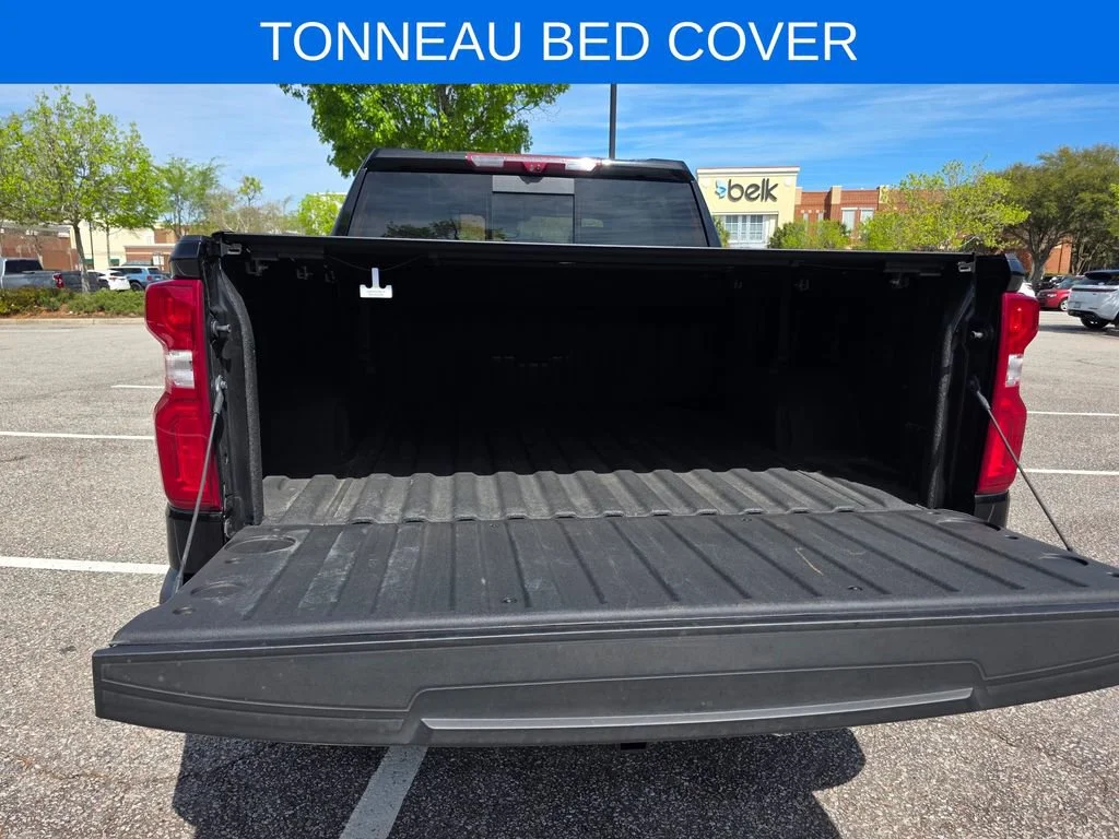 Used 2025 Black Chevrolet High Country image 36