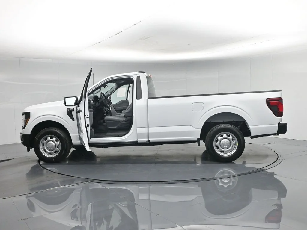 New 2026 White Ford XL image 3