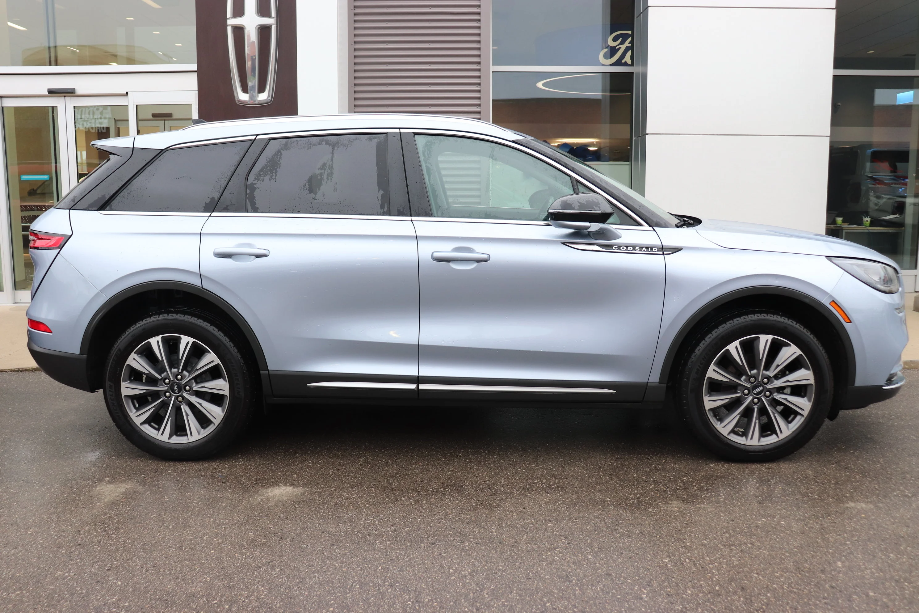 Used 2022 Blue Lincoln Reserve image 3