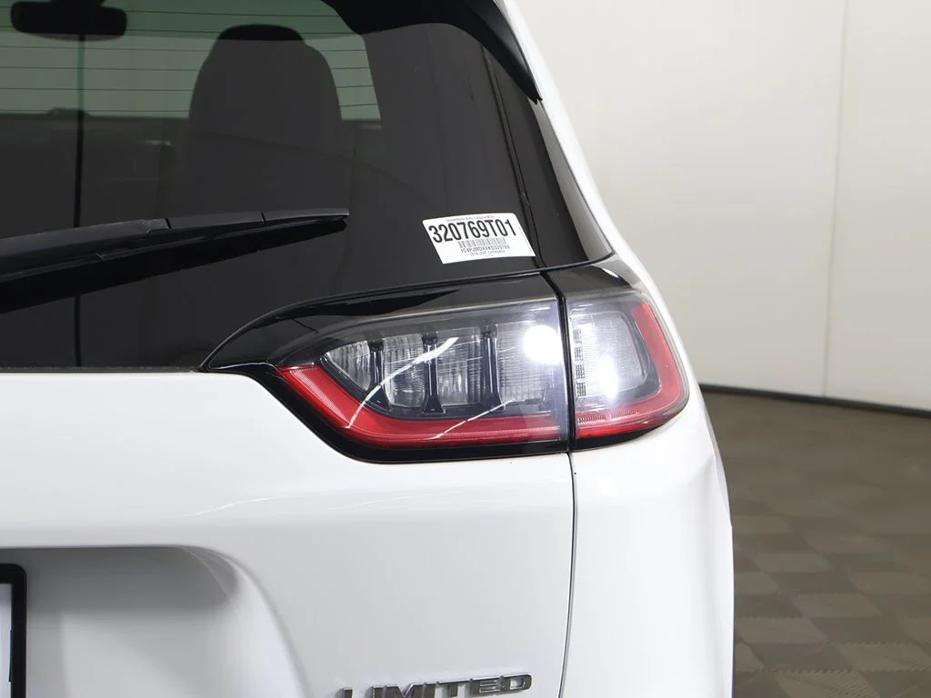 Used 2019 White Jeep Limited image 16