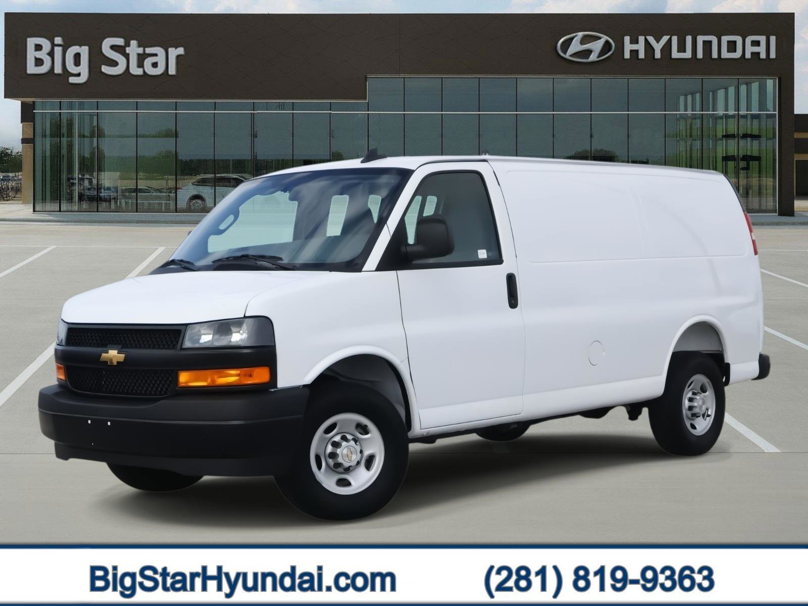 2025 Chevrolet Express 2500 Work Van HD's photo