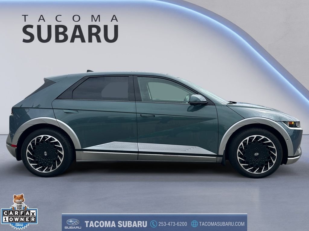 Used 2024 Green Hyundai Limited image 6