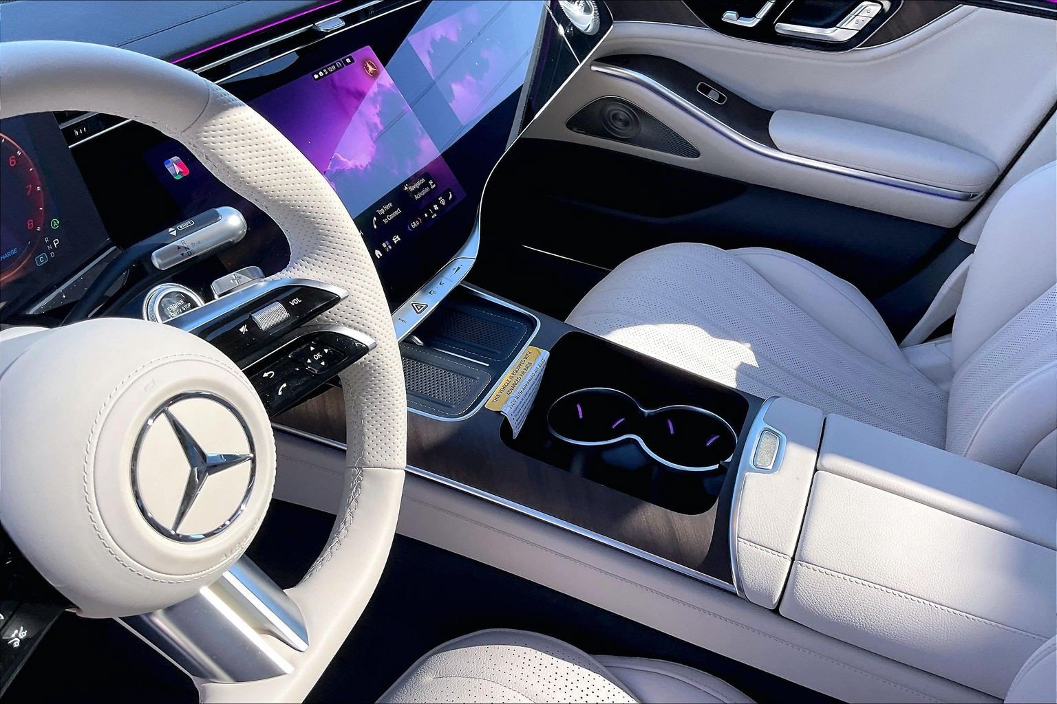 New 2027 MANUFAKTUR Moonlight White Metallic Mercedes-Benz S 500 image 21
