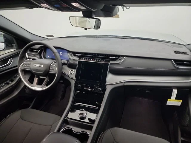 2025 Jeep Grand Cherokee L Laredo - Photo 24