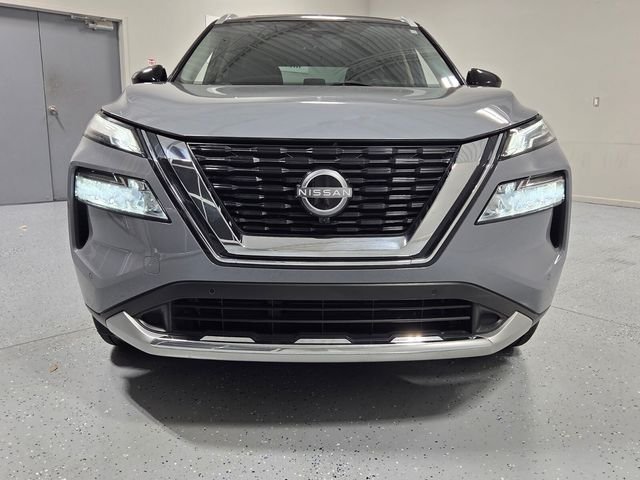 Used 2023 Gray Nissan Platinum image 2