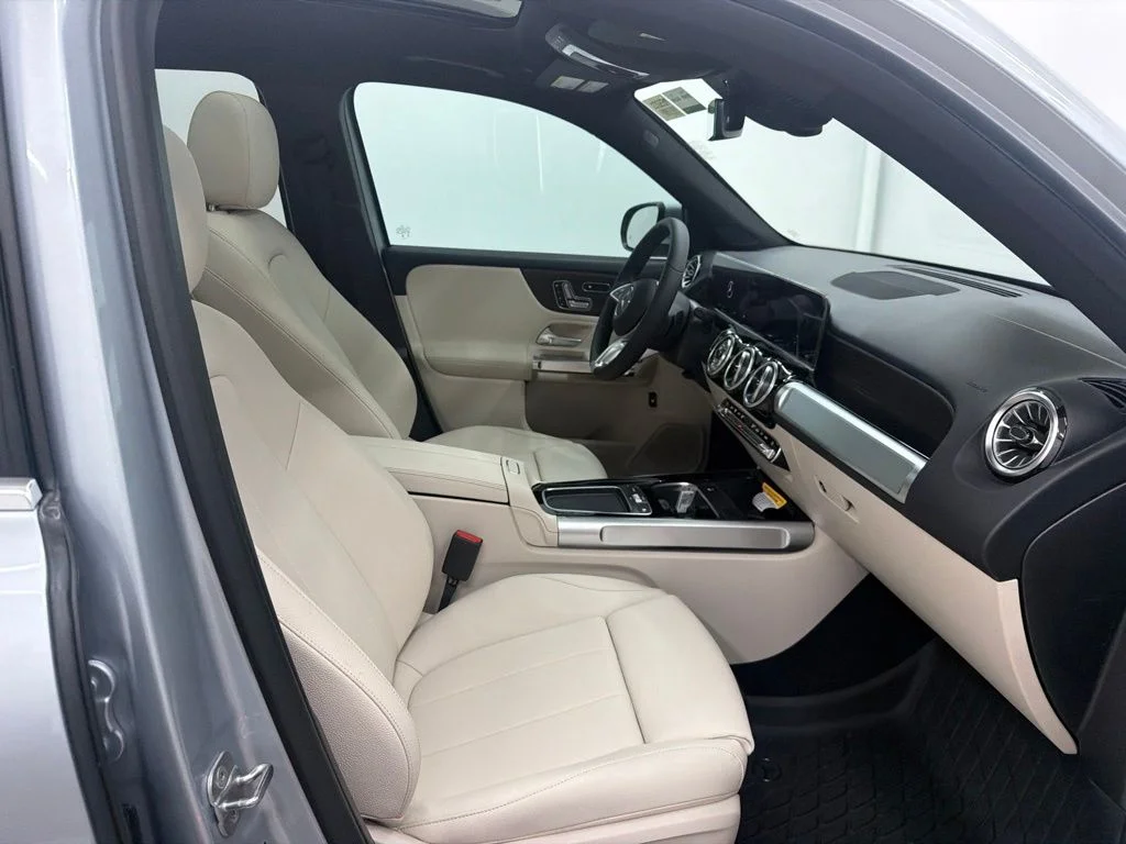 New 2026 Silver Mercedes-Benz GLB 250 image 25