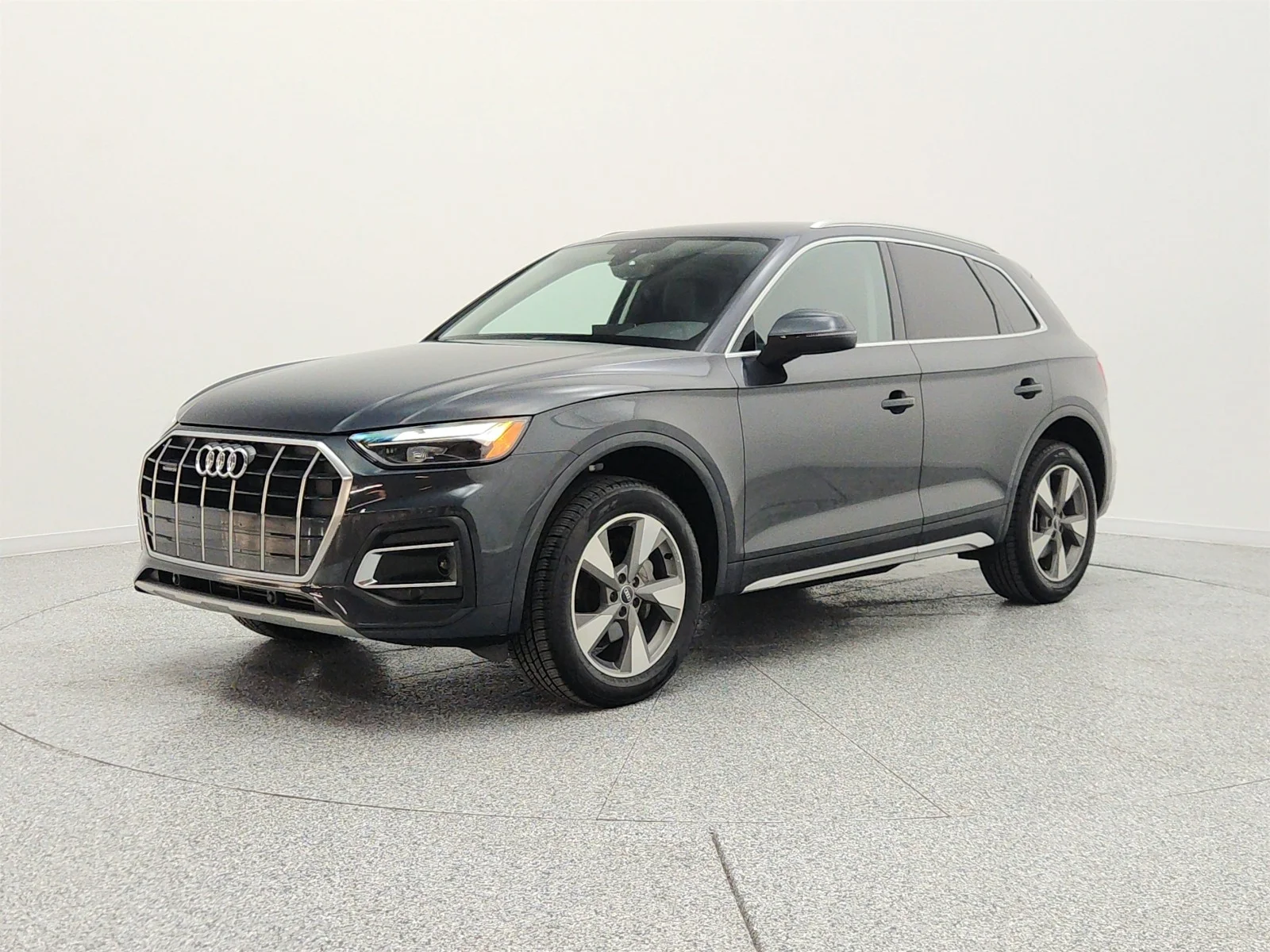 Used 2023 Manhattan Gray Metallic Audi Premium image 1