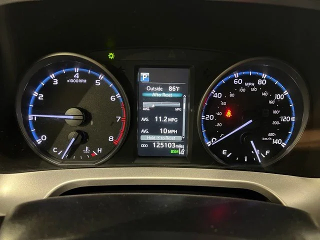 Used 2018 Blue Toyota XLE image 13