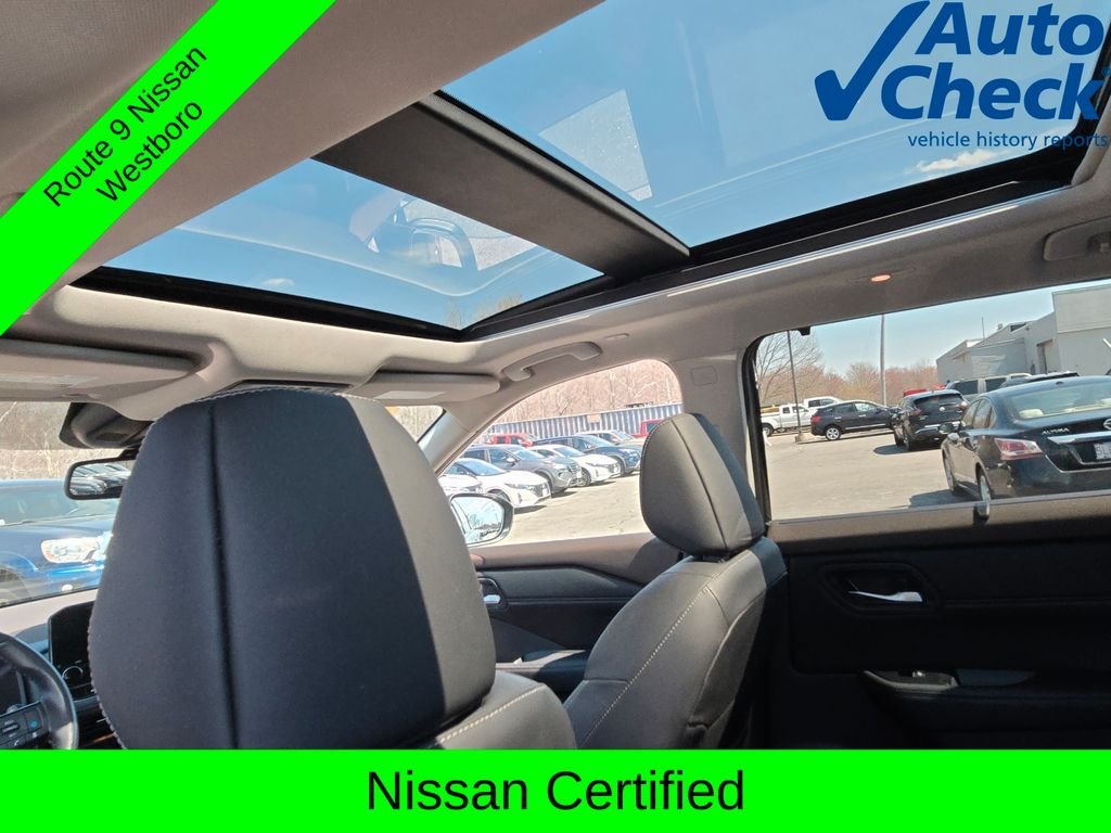 Used 2023 Black Nissan SL image 16