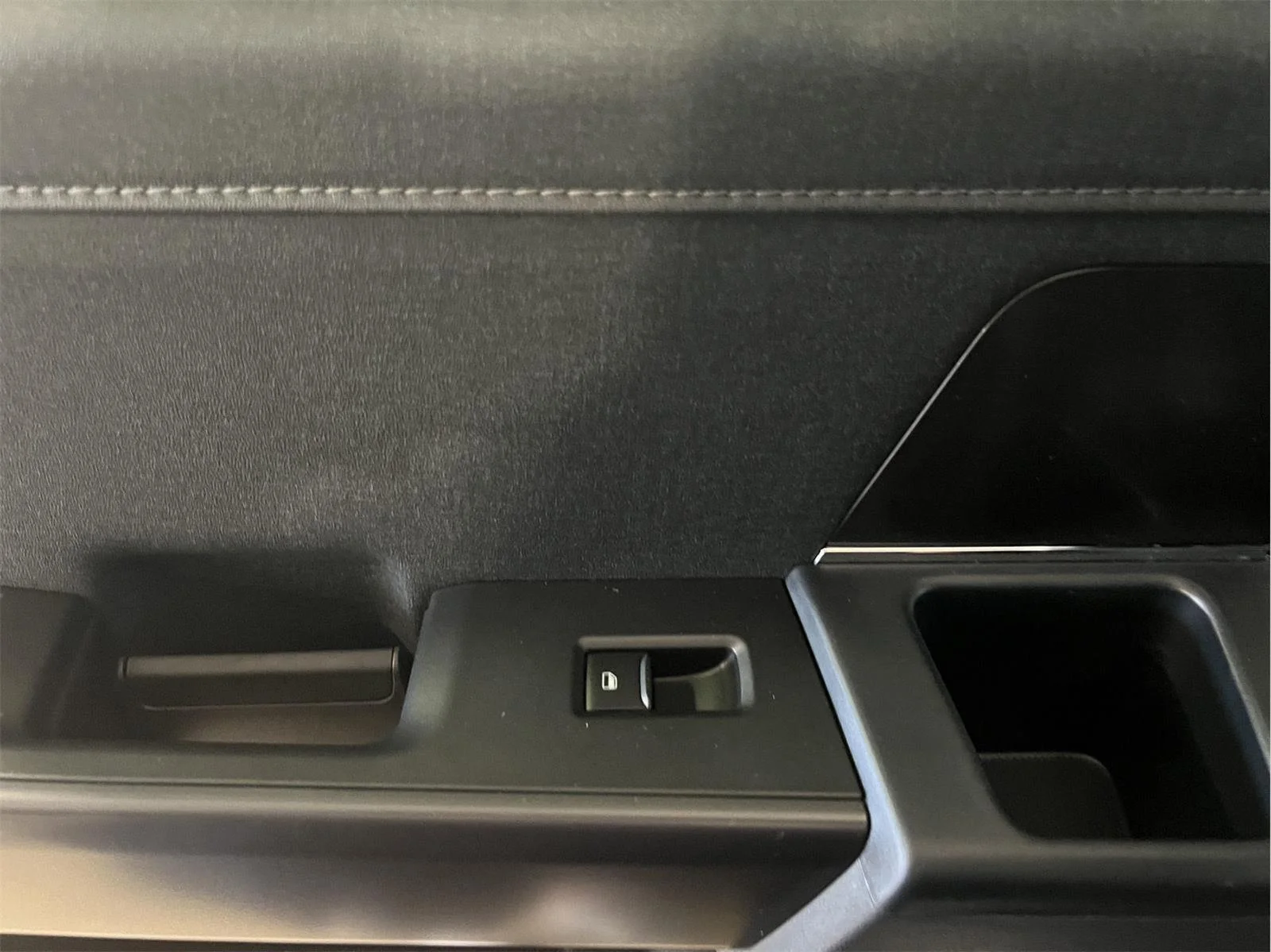 Used 2026 Avalanche Ford LARIAT image 16