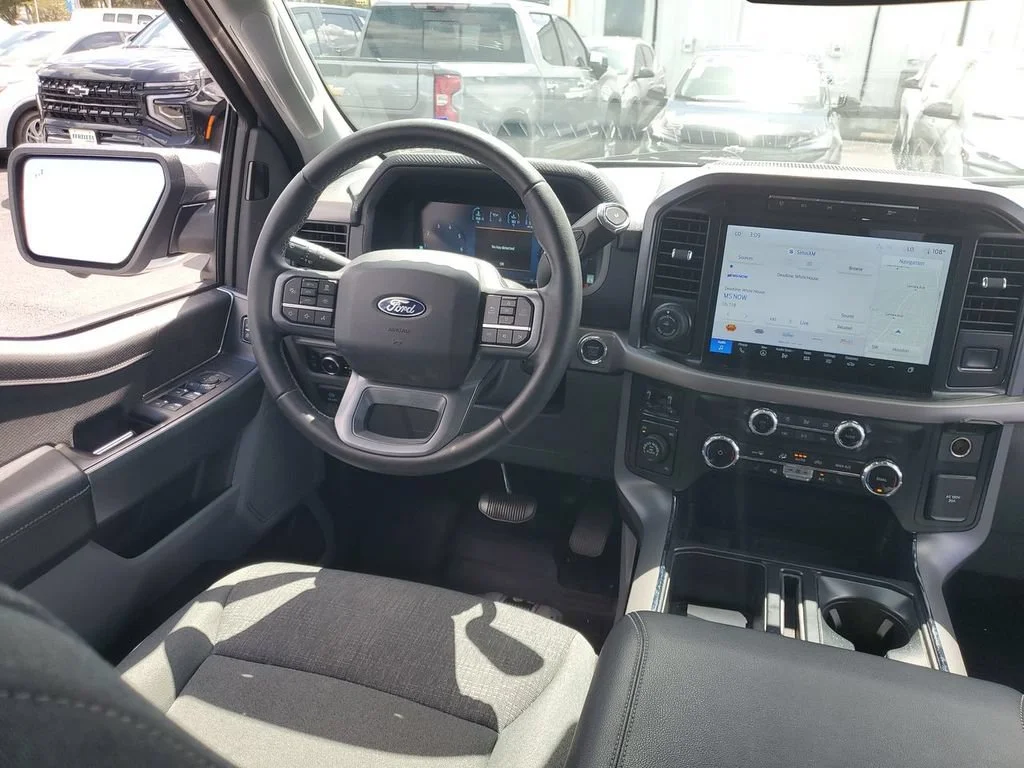 Used 2024 White Ford XLT image 15