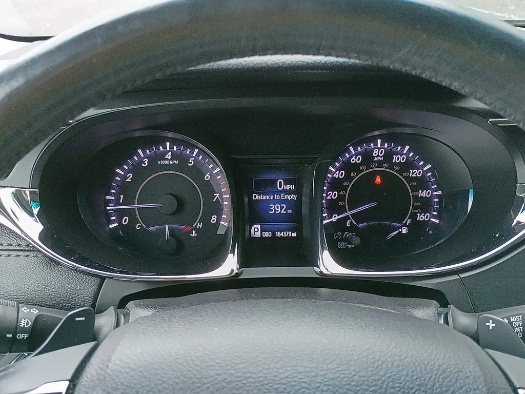Used 2014 Magnetic Gray Metallic Toyota XLE image 19