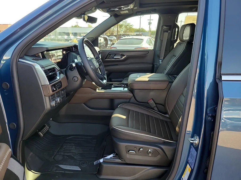2026 GMC Yukon Denali Ultimate - Photo 19