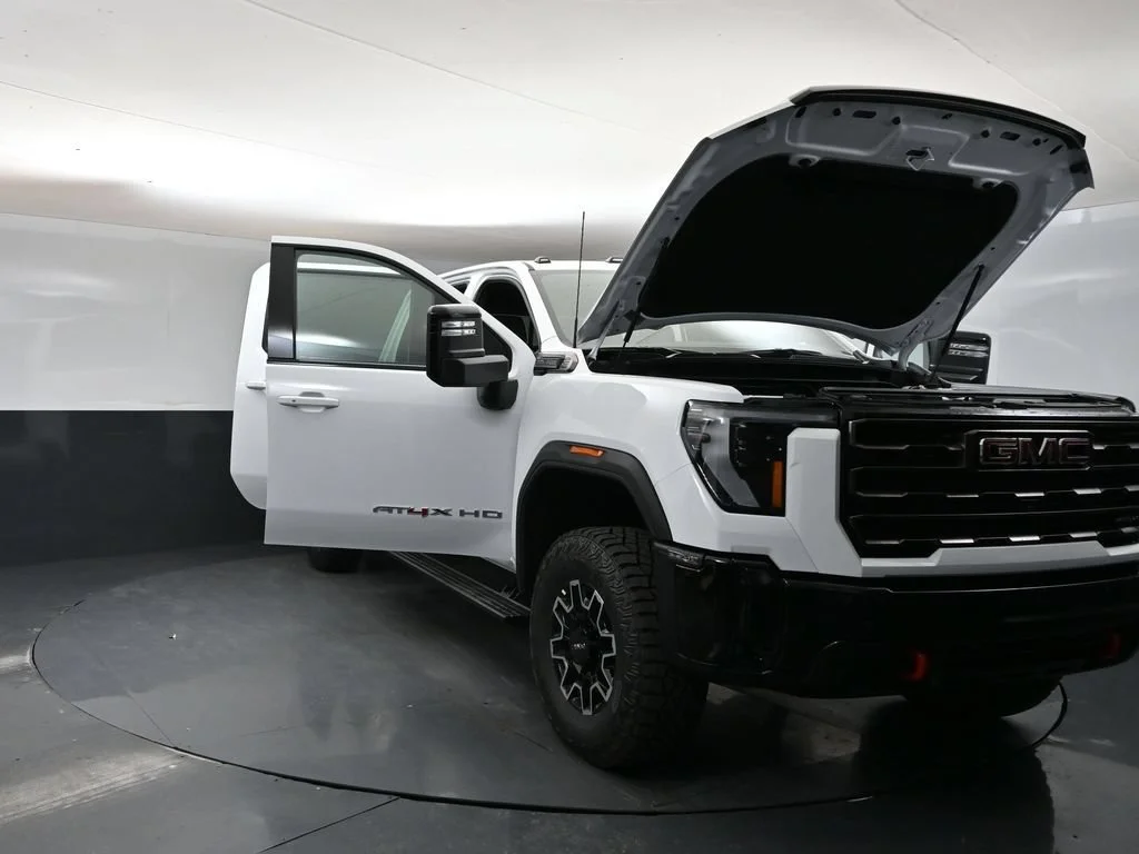 New 2026 Summit White GMC AT4X image 39