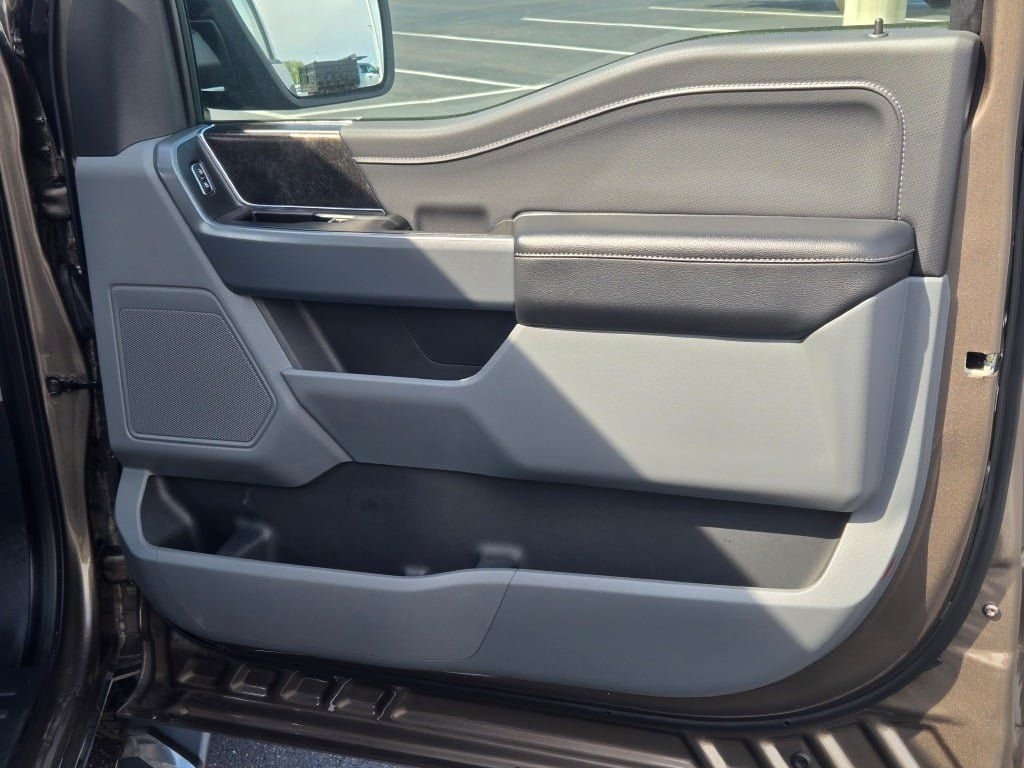 Certified Used 2023 Stone Gray Metallic Ford XLT image 5