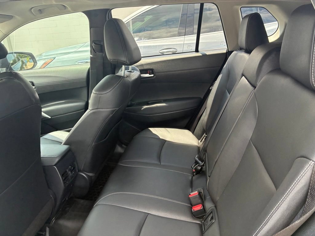 Used 2022 Black Toyota XLE image 10