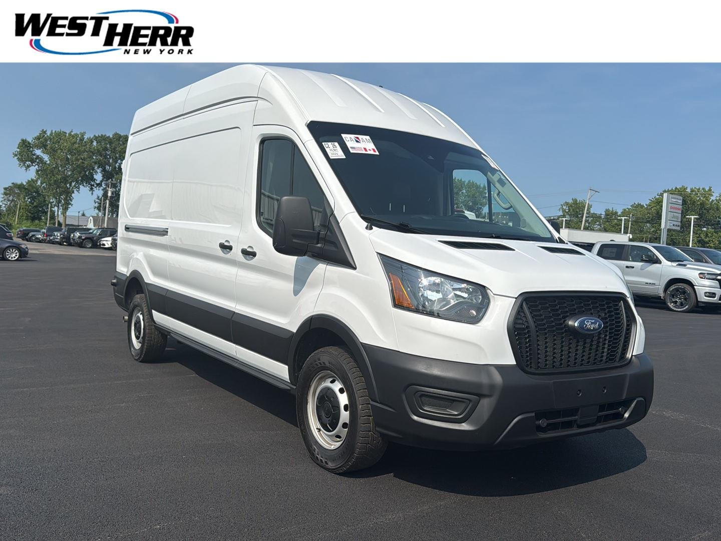 Used 2025 Oxford White Ford 250 image 1