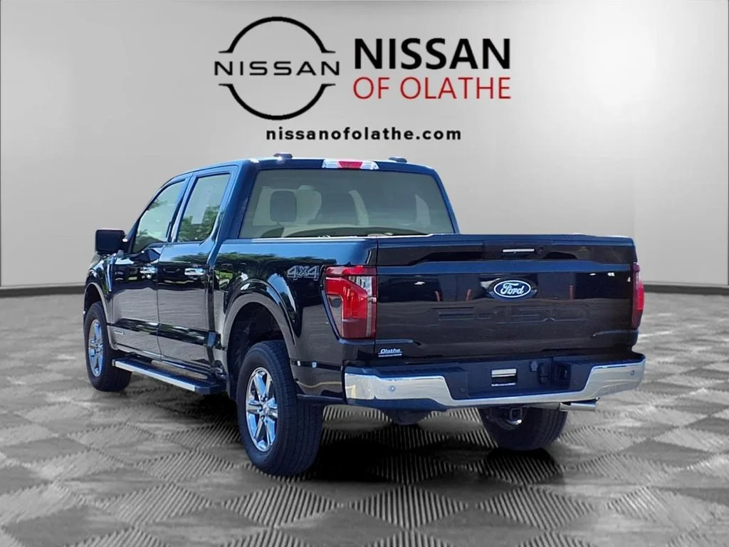 Used 2024 Black Ford XLT image 3