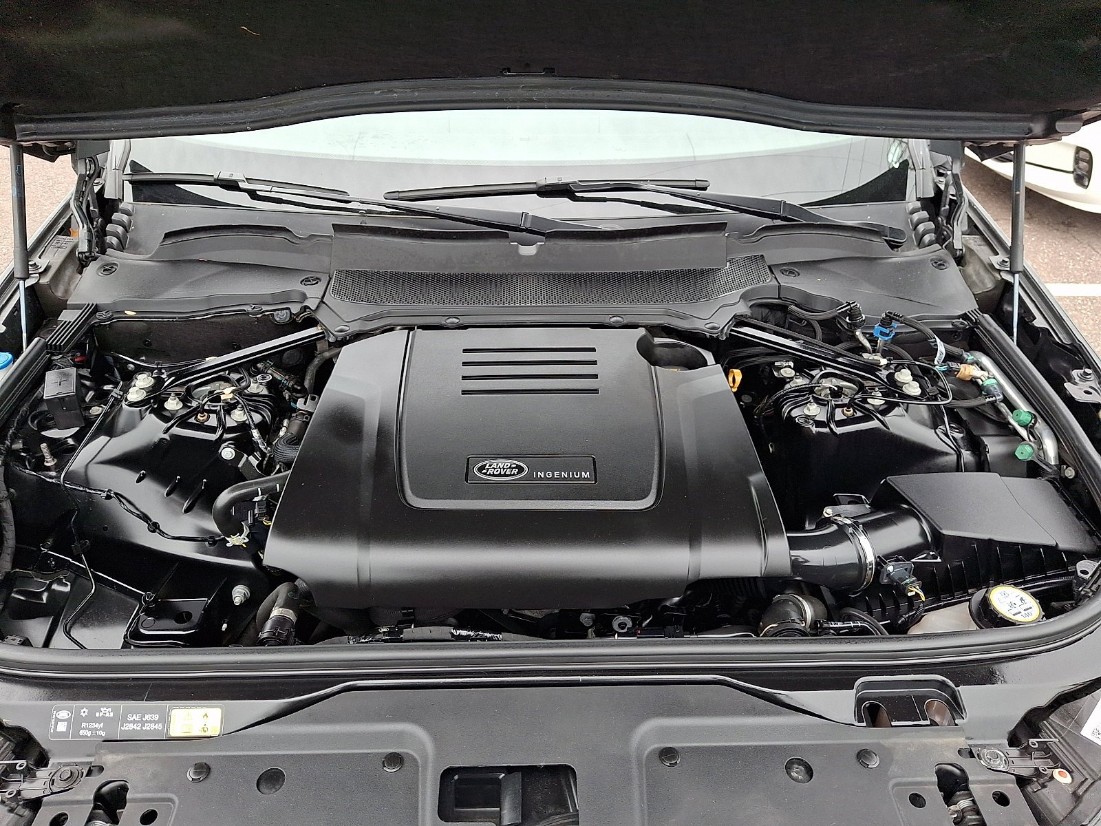 Used 2025 Black Land Rover S image 28