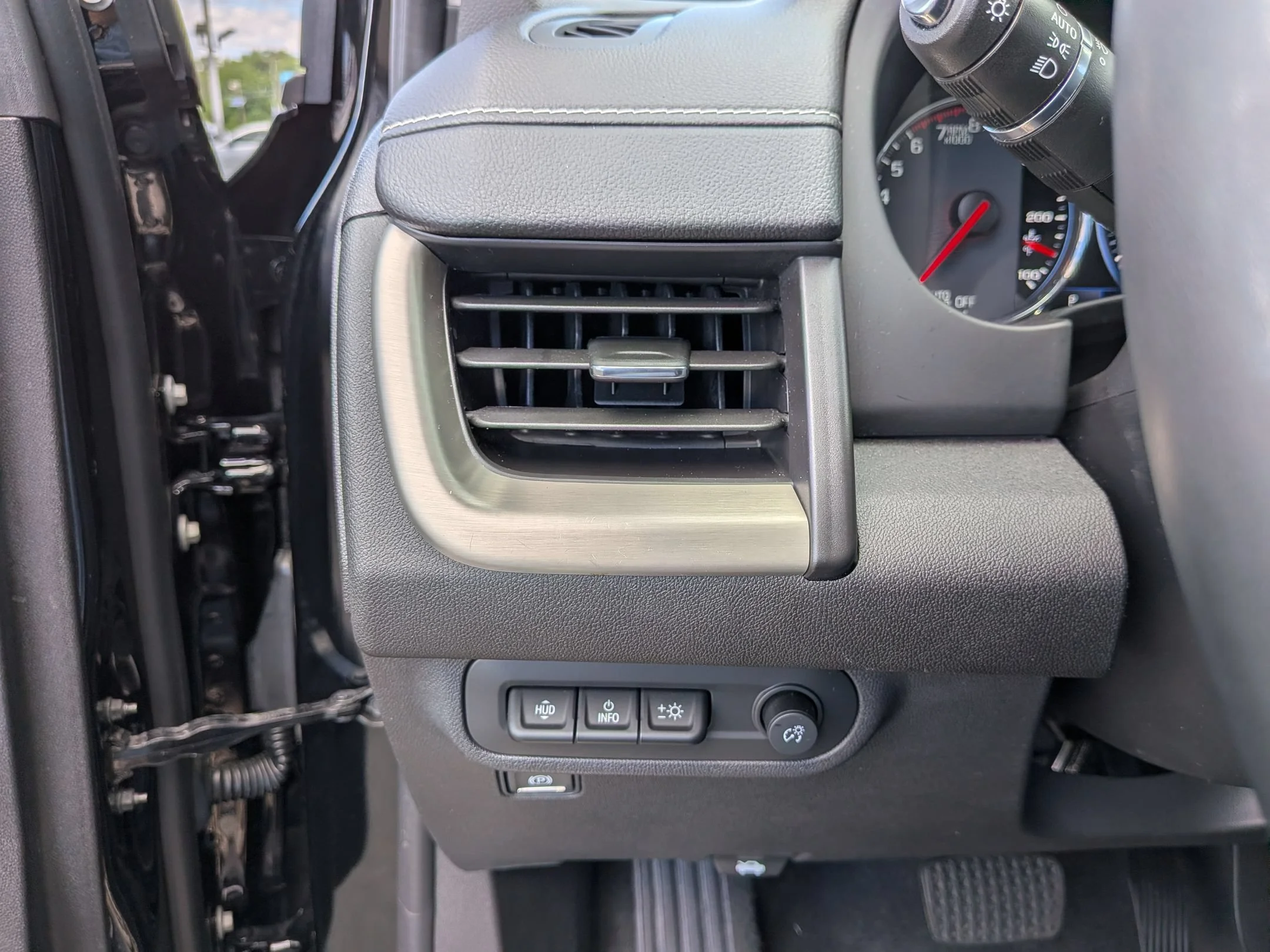 Used 2024 Ebony Twilight Metallic GMC Denali image 17