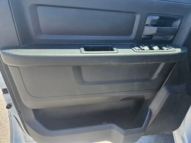 Used 2018  Ram Tradesman image 10