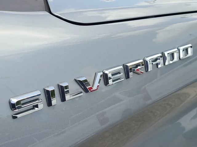 Used 2024 Sterling Gray Metallic Chevrolet LT image 29