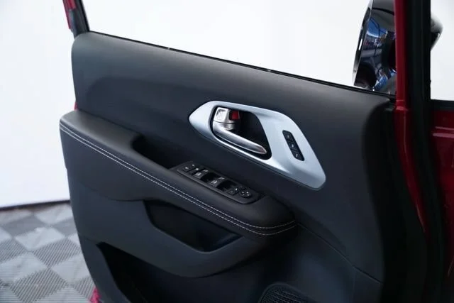 2026 Chrysler Pacifica Limited - Photo 16