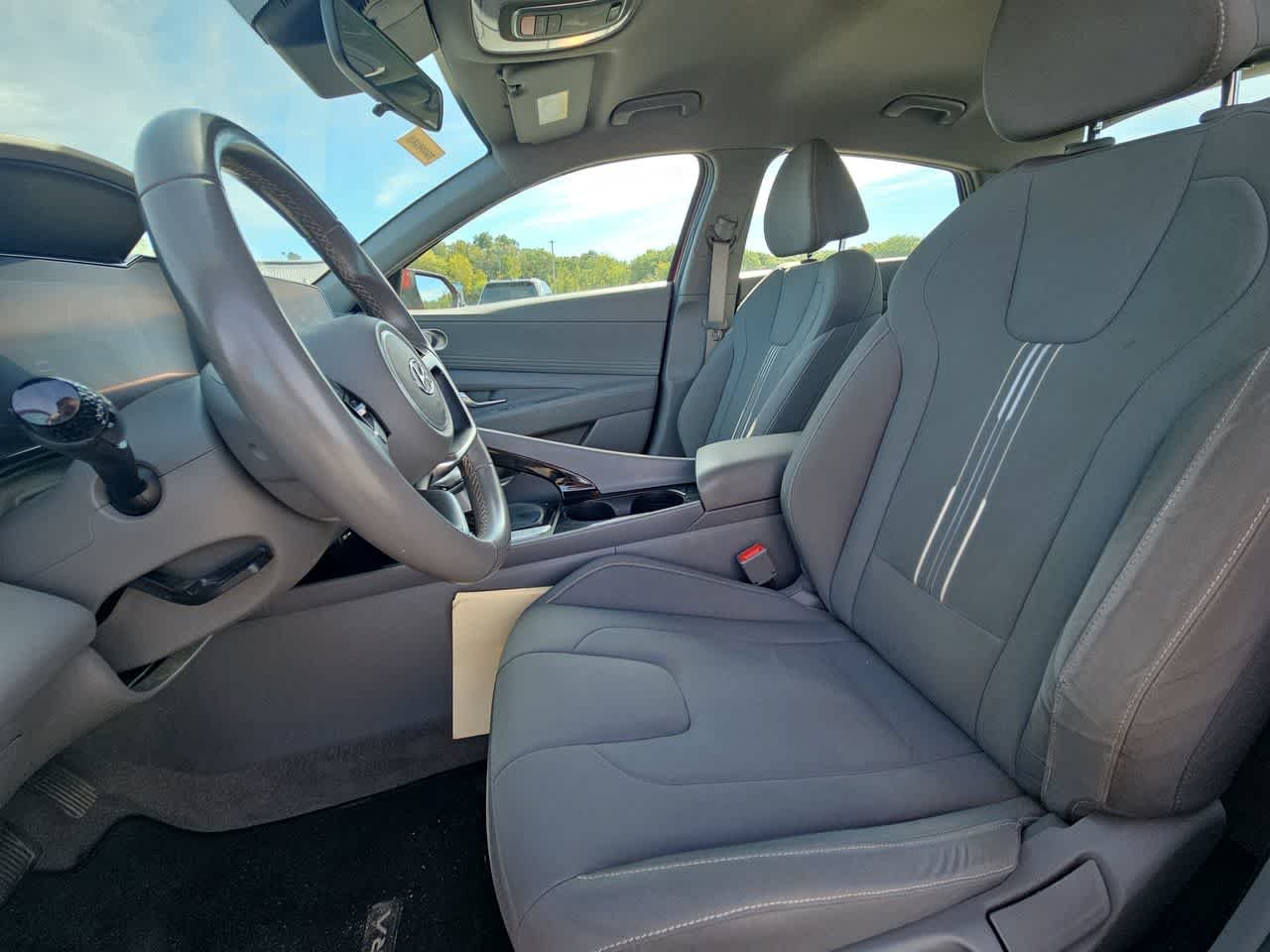 Used 2023 Ultimate Red Hyundai SEL image 12
