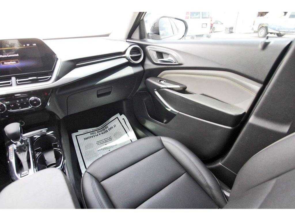 Used 2025 Gray Chevrolet ACTIV image 12