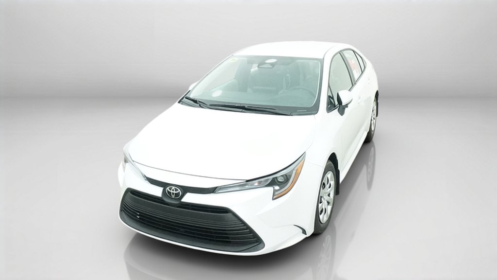 New 2027 Wind Chill Pearl Toyota LE image 10