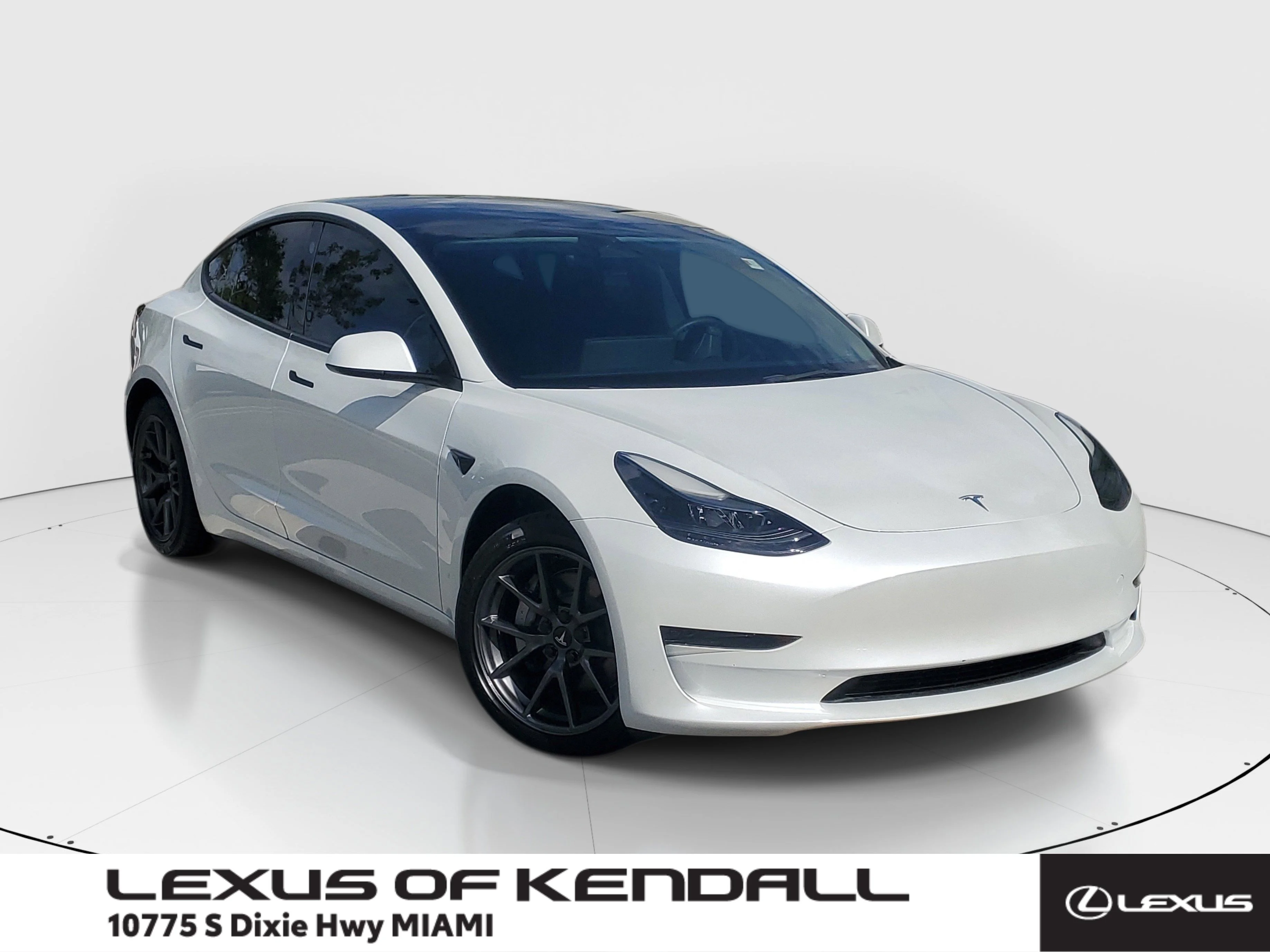 2023 Tesla Model 3 -'s photo