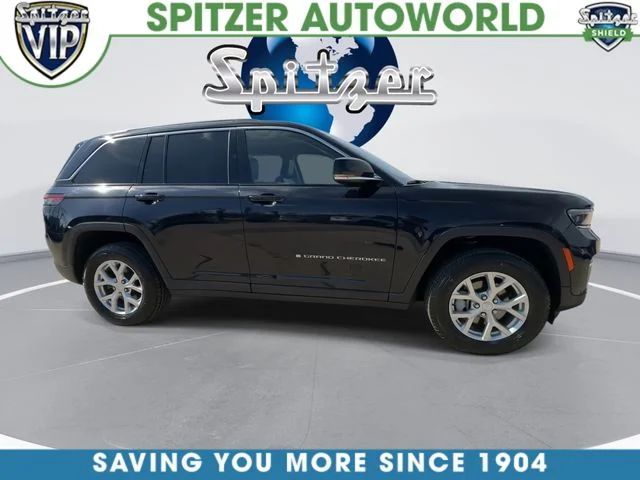 Used 2024 Black Jeep Limited image 10