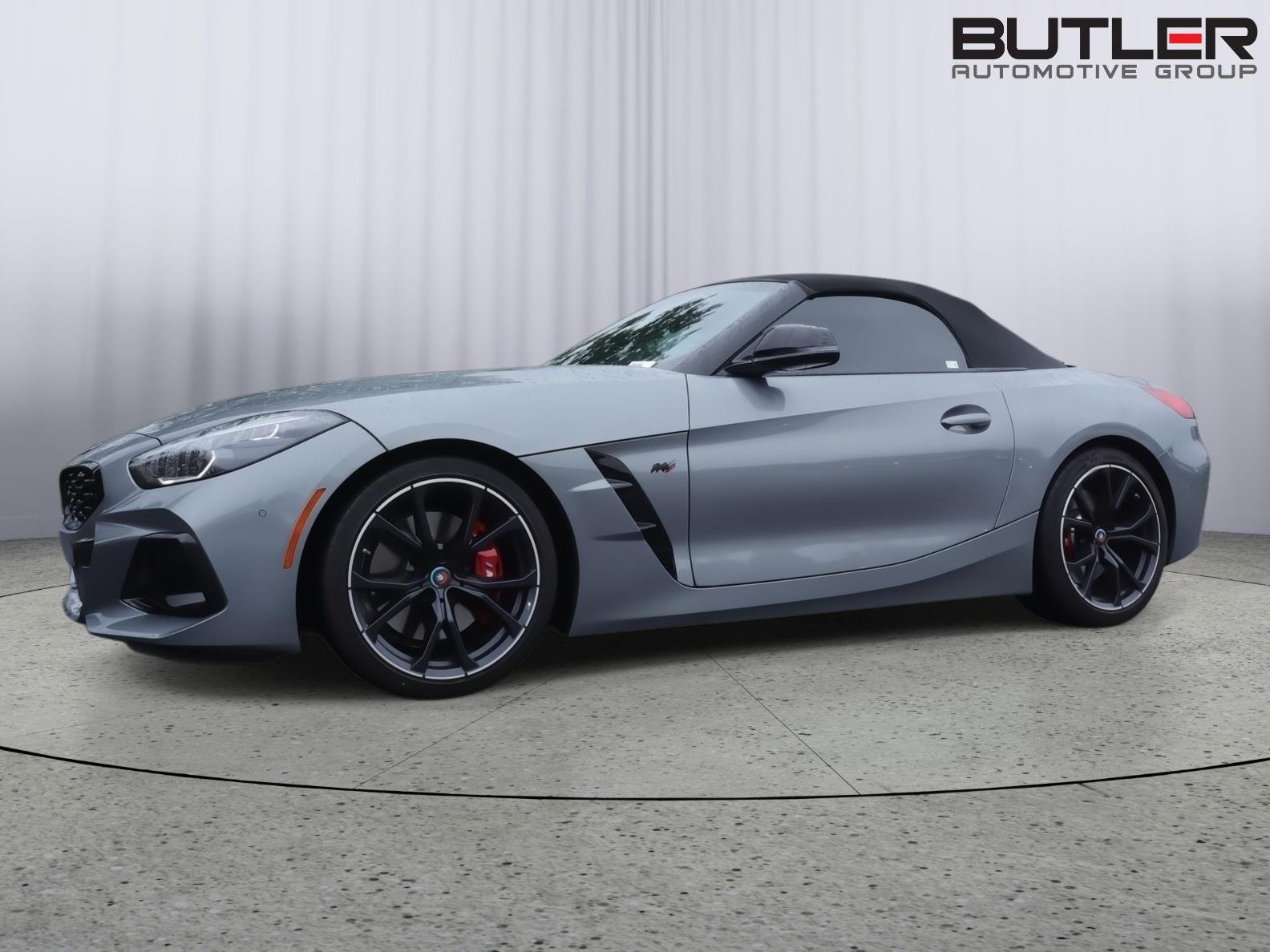 Used 2024 Skyscraper Grey Metallic BMW M40i image 1