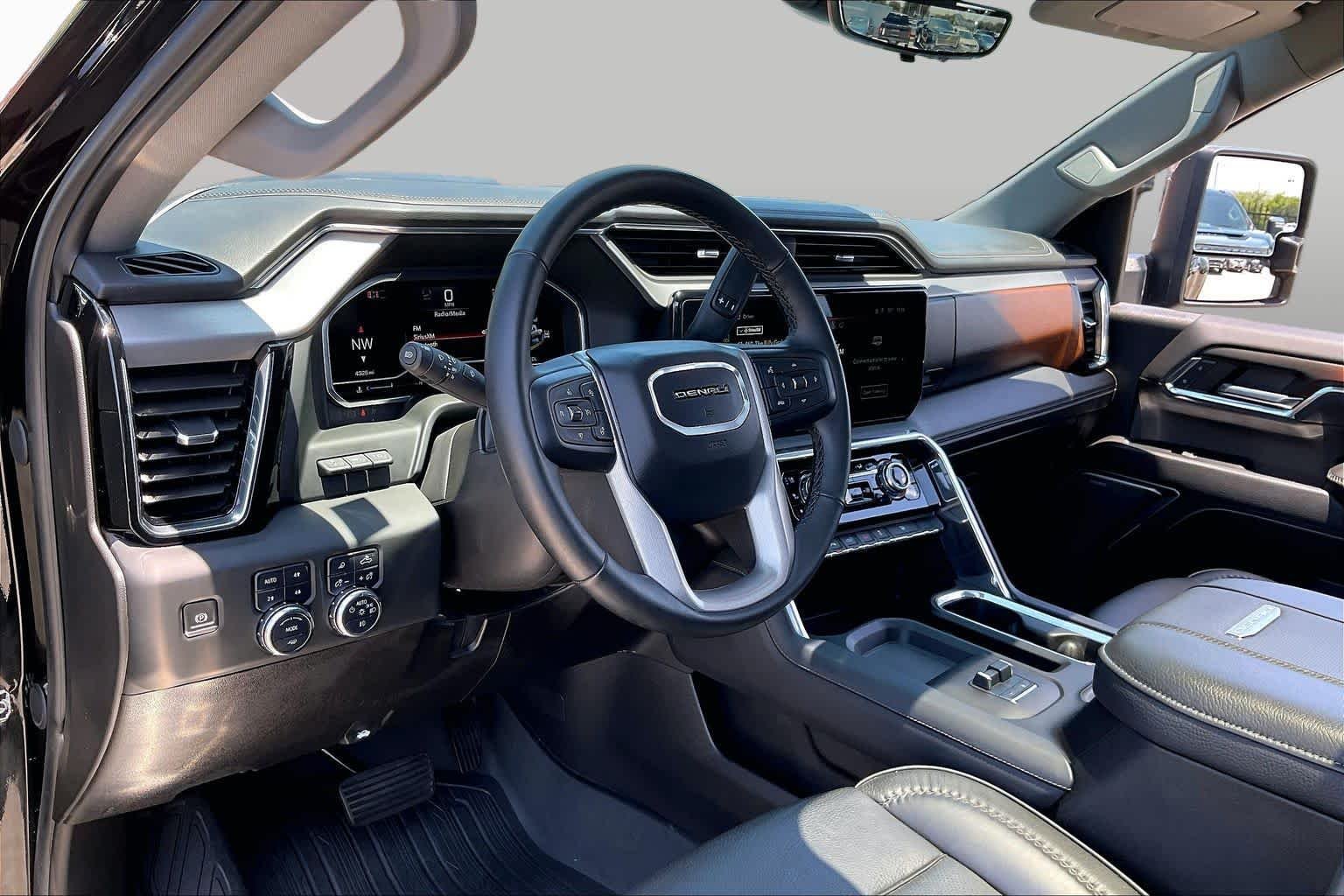 Used 2024 Onyx Black GMC Denali DRW image 18