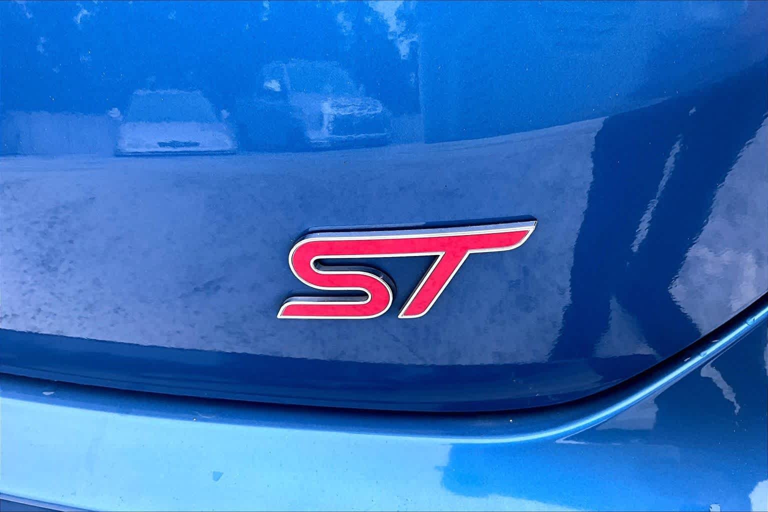 Used 2019 Ford Performance Blue Ford ST image 10