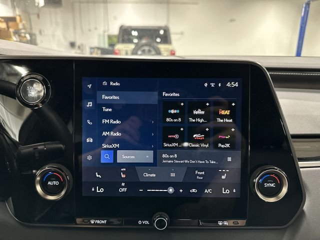 2025 Lexus RX 350 - Photo 16