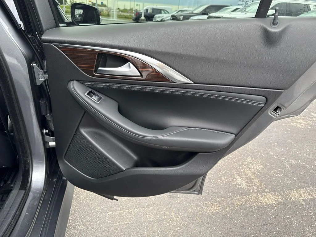 Used 2017 Graphite Shadow INFINITI Premium image 36
