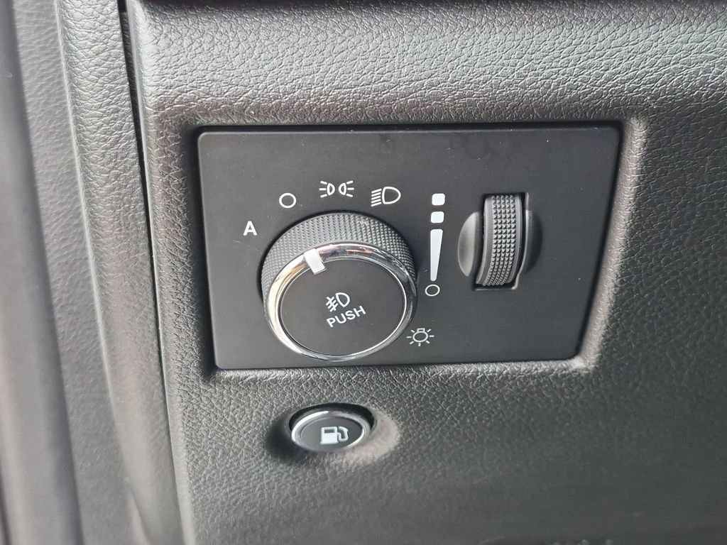 Used 2021 White Jeep Laredo X image 14