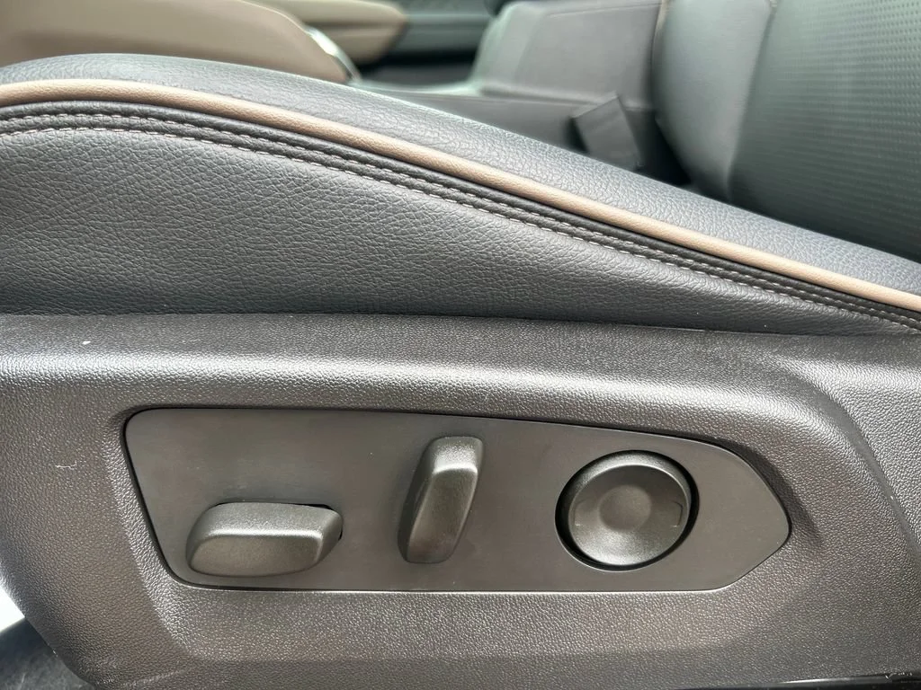Used 2025 Volcanic Red Tintcoat GMC Denali image 20