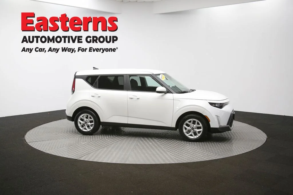 Used 2023 White Kia LX image 44