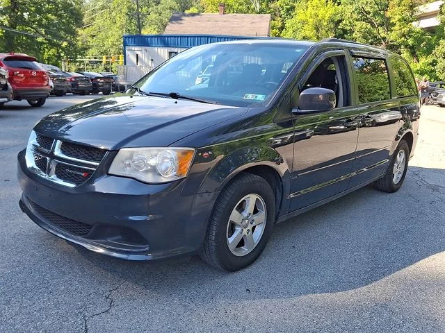 Used 2013 Gray Dodge SXT image 6