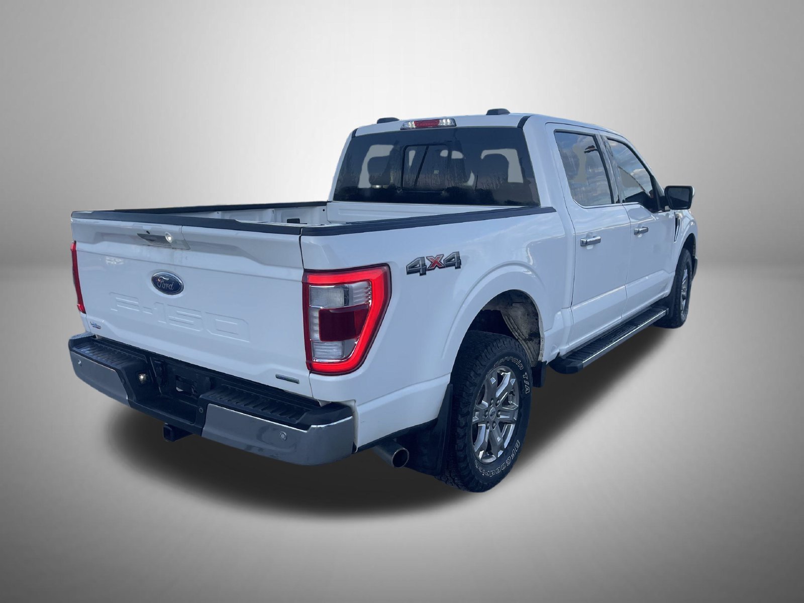 Used 2021 White Ford Lariat image 3