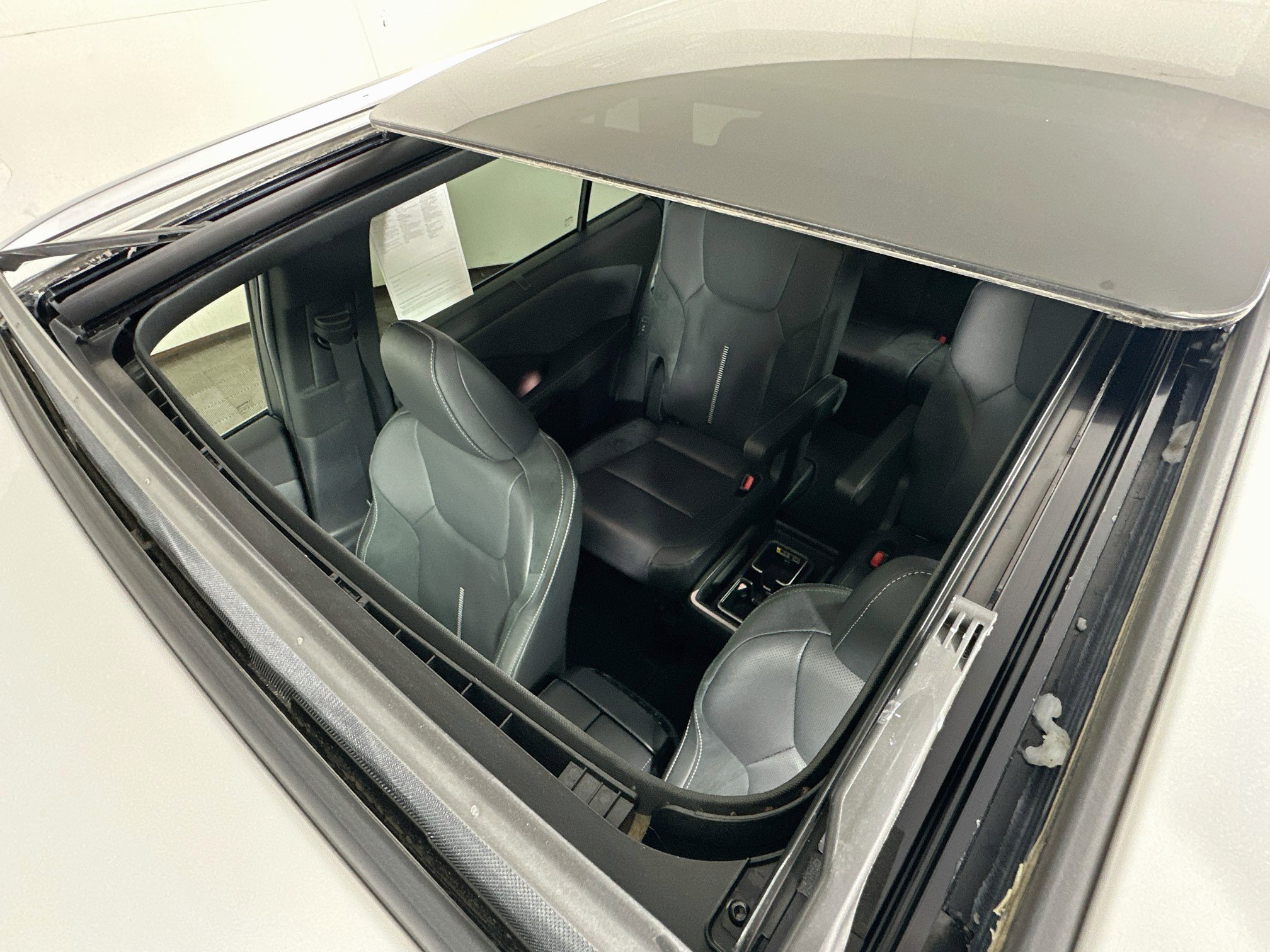 Certified Used 2025 Pearl Lexus 350 Luxury image 21