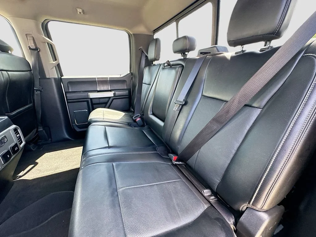 Used 2020 Silver Ford Lariat image 28