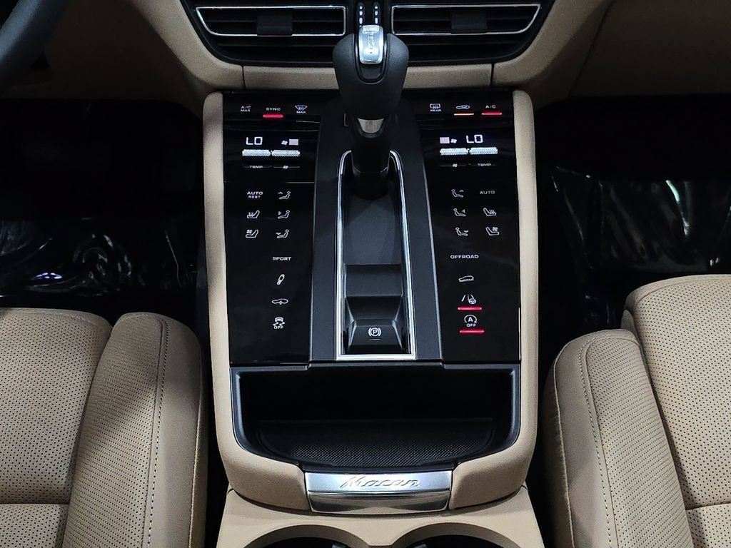 Used 2025 White Porsche S image 20