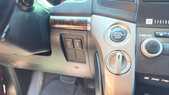 Used 2008 Red Toyota Base image 23