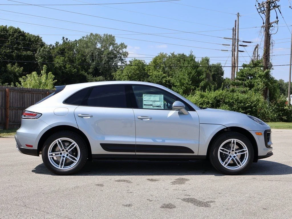 Certified Used 2025 Dolomite Silver Metallic Porsche  image 9