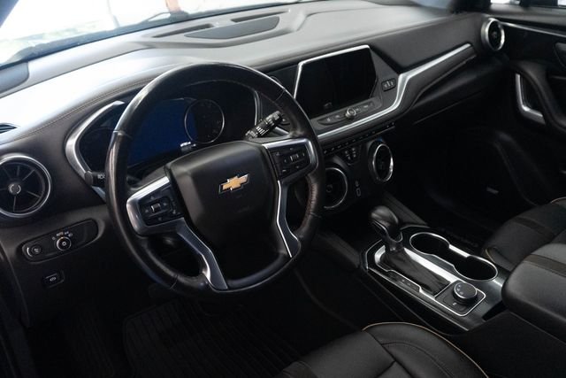 Used 2020 Blue Chevrolet Premier image 3