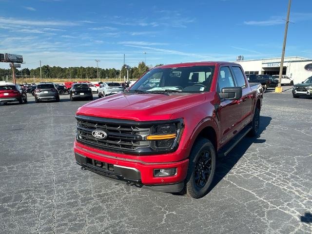New 2025 Rapid Red Metallic Tinted Clearcoat Ford XLT image 7