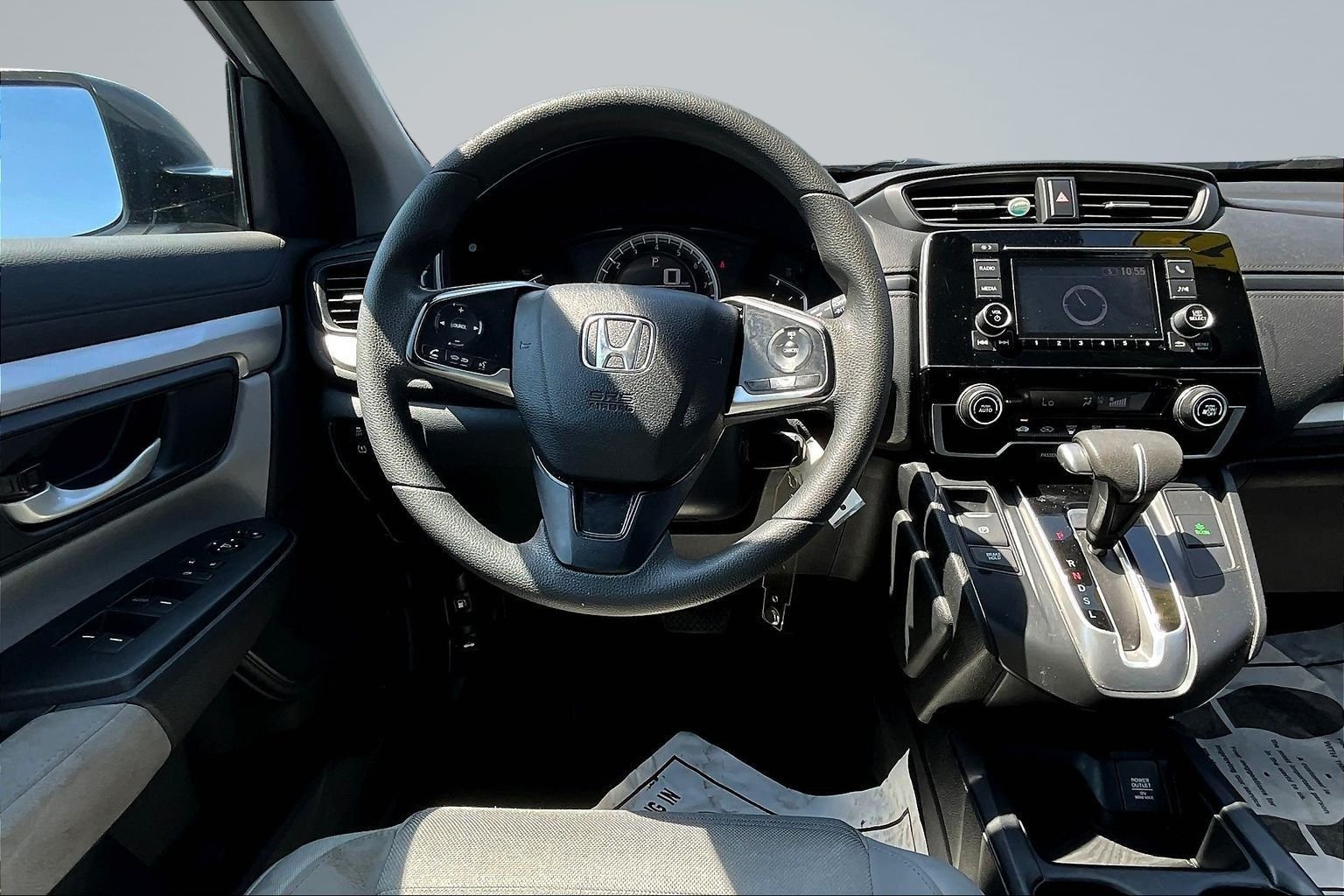 Used 2017 Silver Honda LX image 7